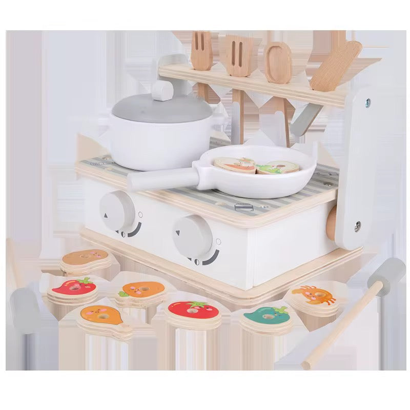 ბარბექიუს და ხის სათამაშო სამზარეულო