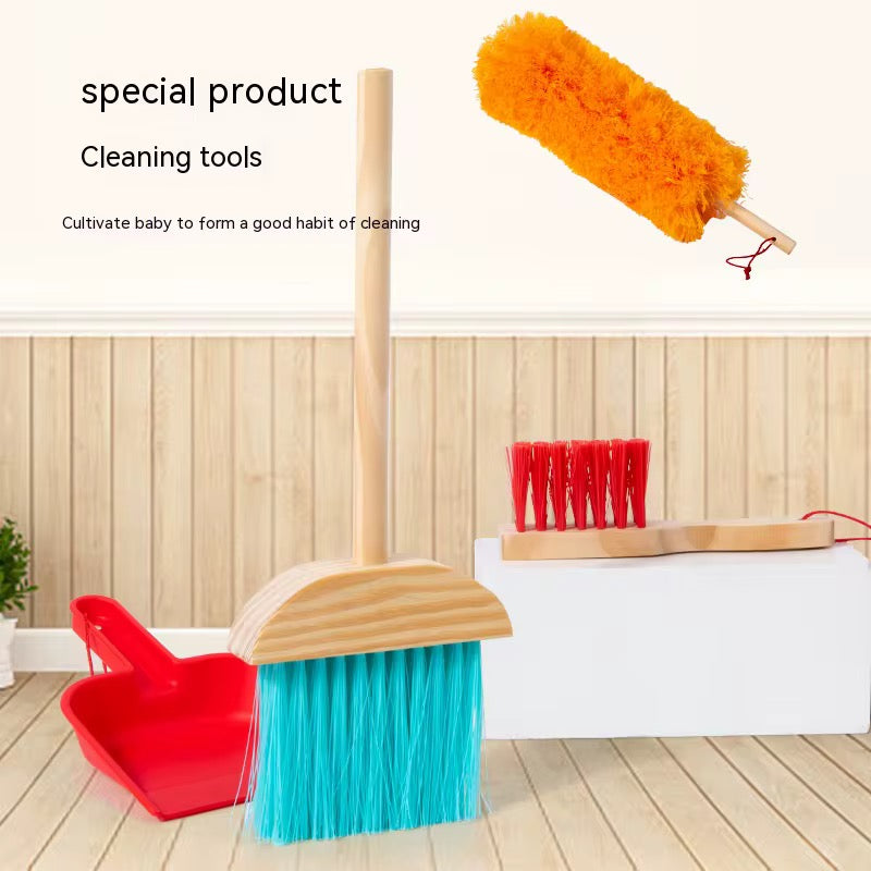 Wooden cleaning toy set