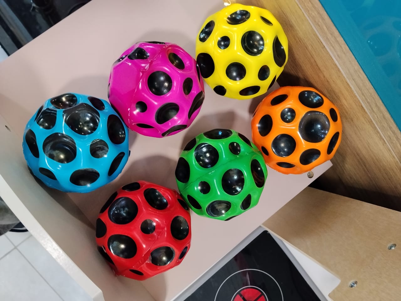 კაუჩუკის ბურთი