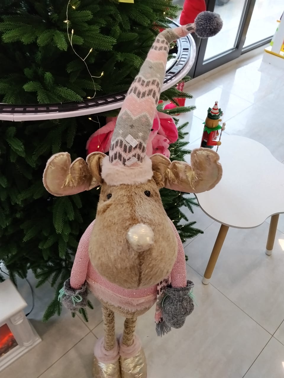 საახალწლო დეკორაცია - ირემი