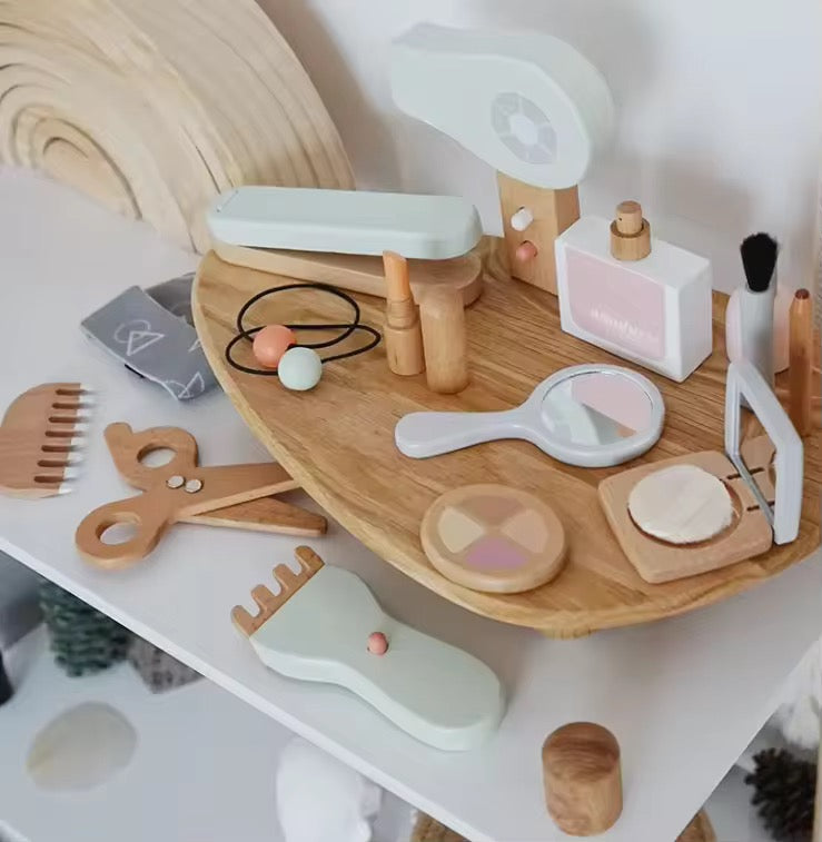 Wooden toy makeup bag set
